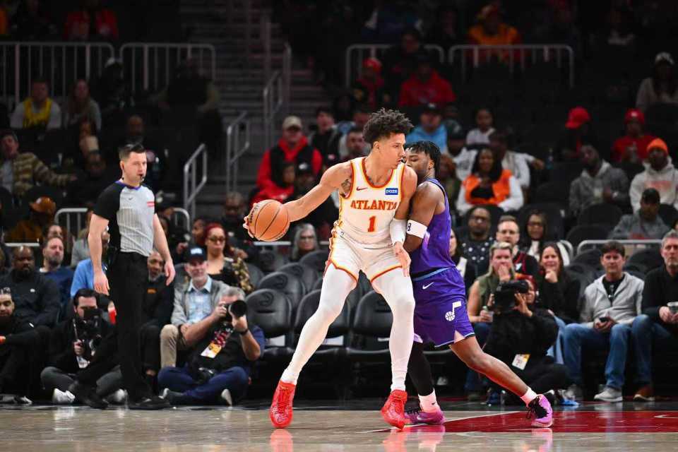 开云体育登录网站入口-沃克1.6秒准绝杀老鹰双杀爵士 杰伦22+16+15第10次三双联盟第二